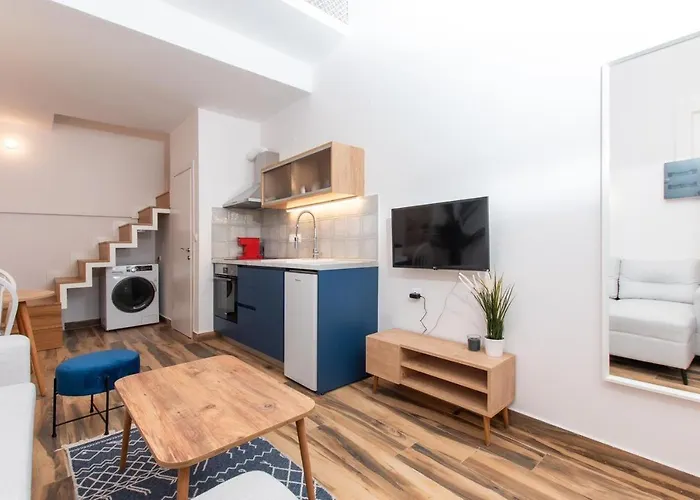 アパート Modern Loft With Parking Near White Tower