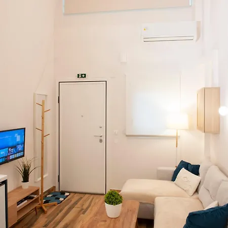 Modern Loft With Parking Near White Tower テッサロニキ